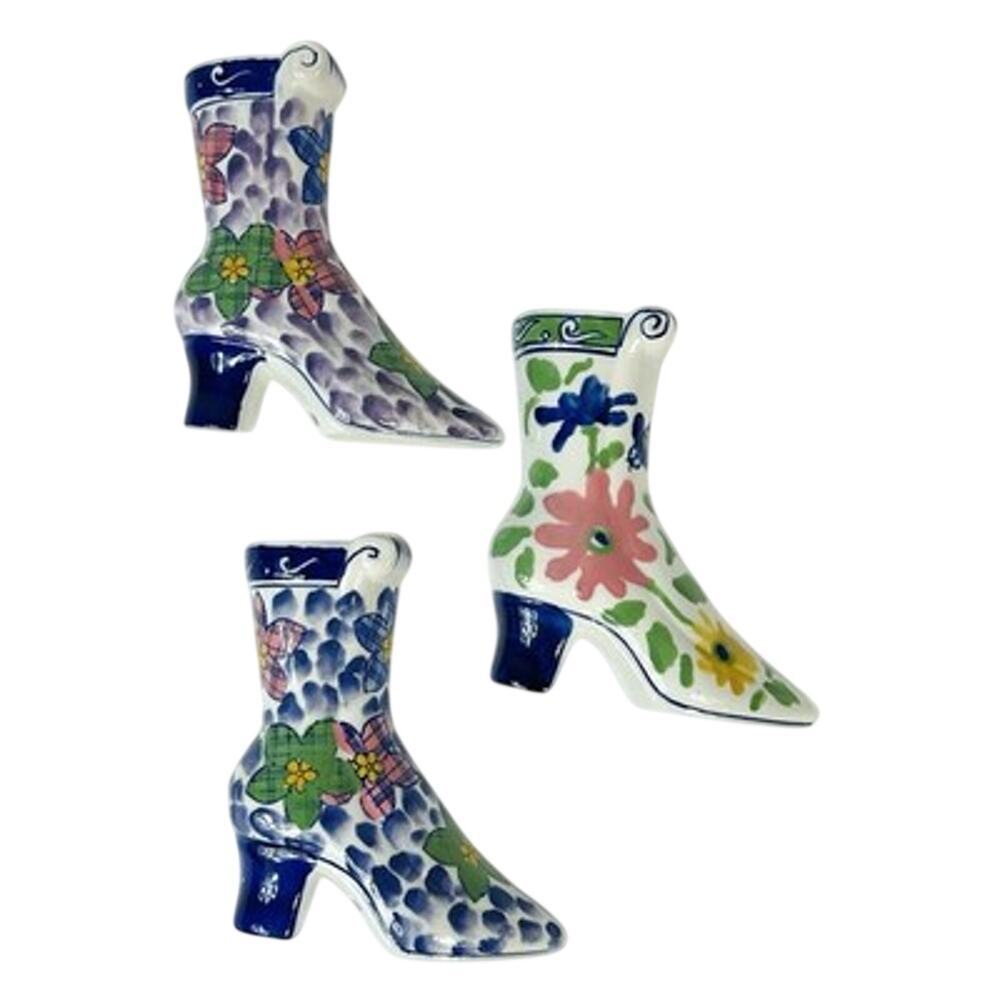 Vtg Set of 3 Wall Pockets Victorian Shoe Boot Wall Planters Floral Hand Painted